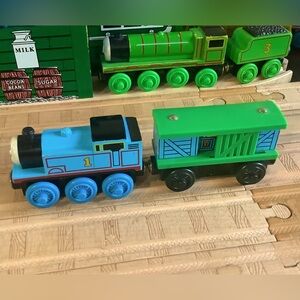 Thomas The Tank Engine & Green Box Car Set, Thomas & Friends Learning Curve